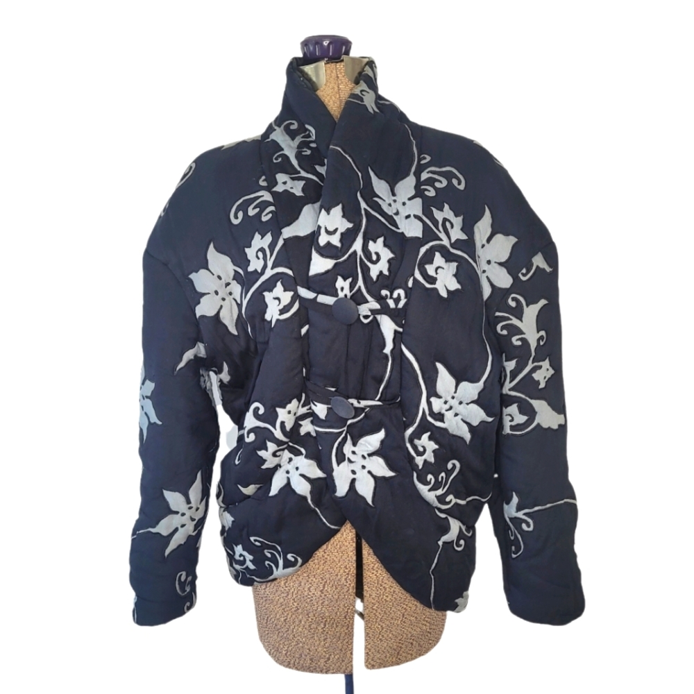 Vintage black and gray quilted floral jacket XL